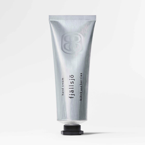 bjorkandberries_fjallsjo_hand_